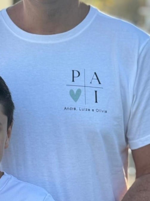 Customer photo review of Camiseta Personalizada MÃE / AVÓ MINIMALISTA - Algodão 100%