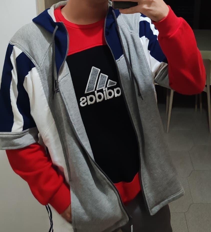 Customer photo review of 90s Felpa Adidas Vintage [L]