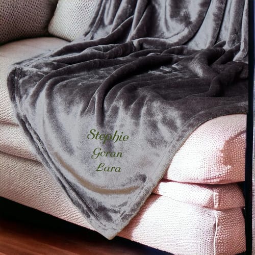Customer photo review of Premium Wohndecke mit Namen