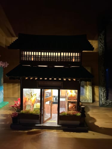 Customer photo review of Ikseon-dong Hanok Bakery Miniature House Kit