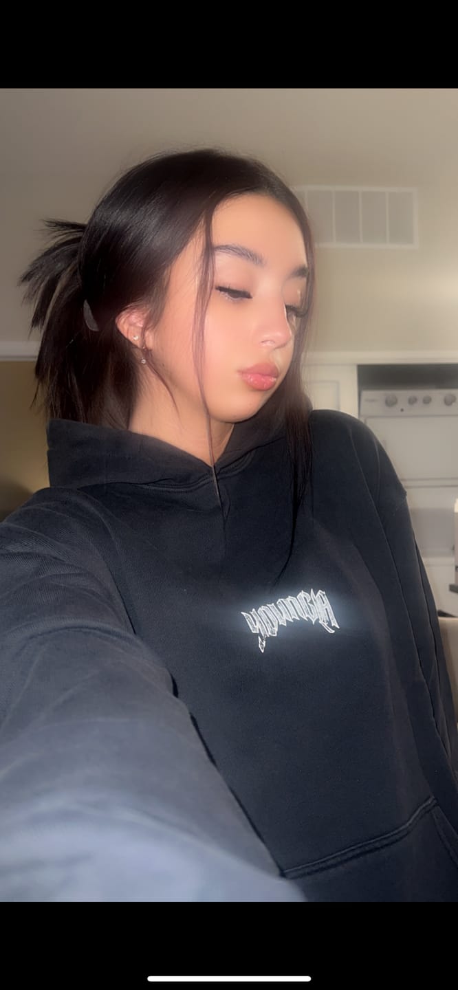 Customer photo review of W549 Rebel Hoodie
