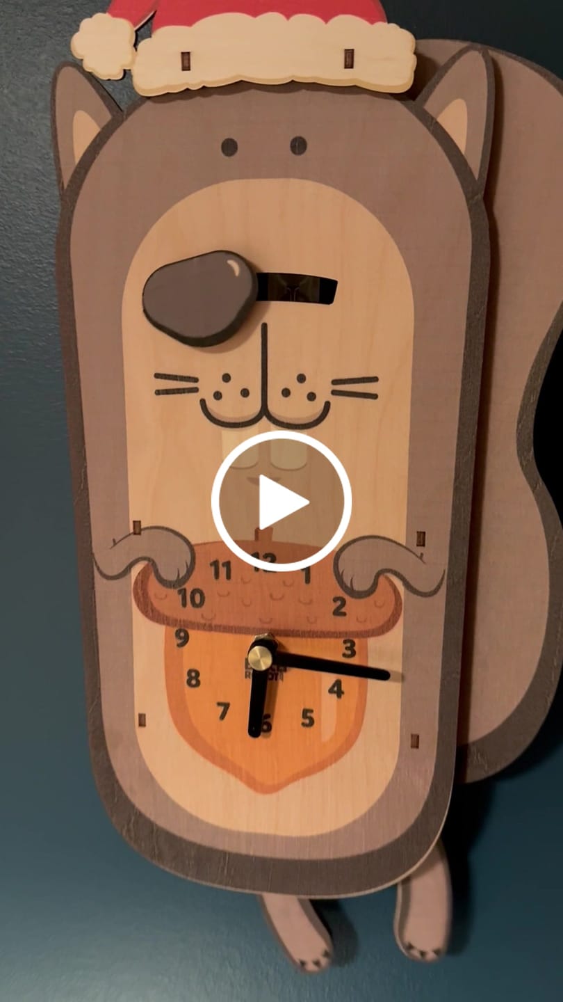 Customer video review of Chestnut the Squirrel Pendulum Clock