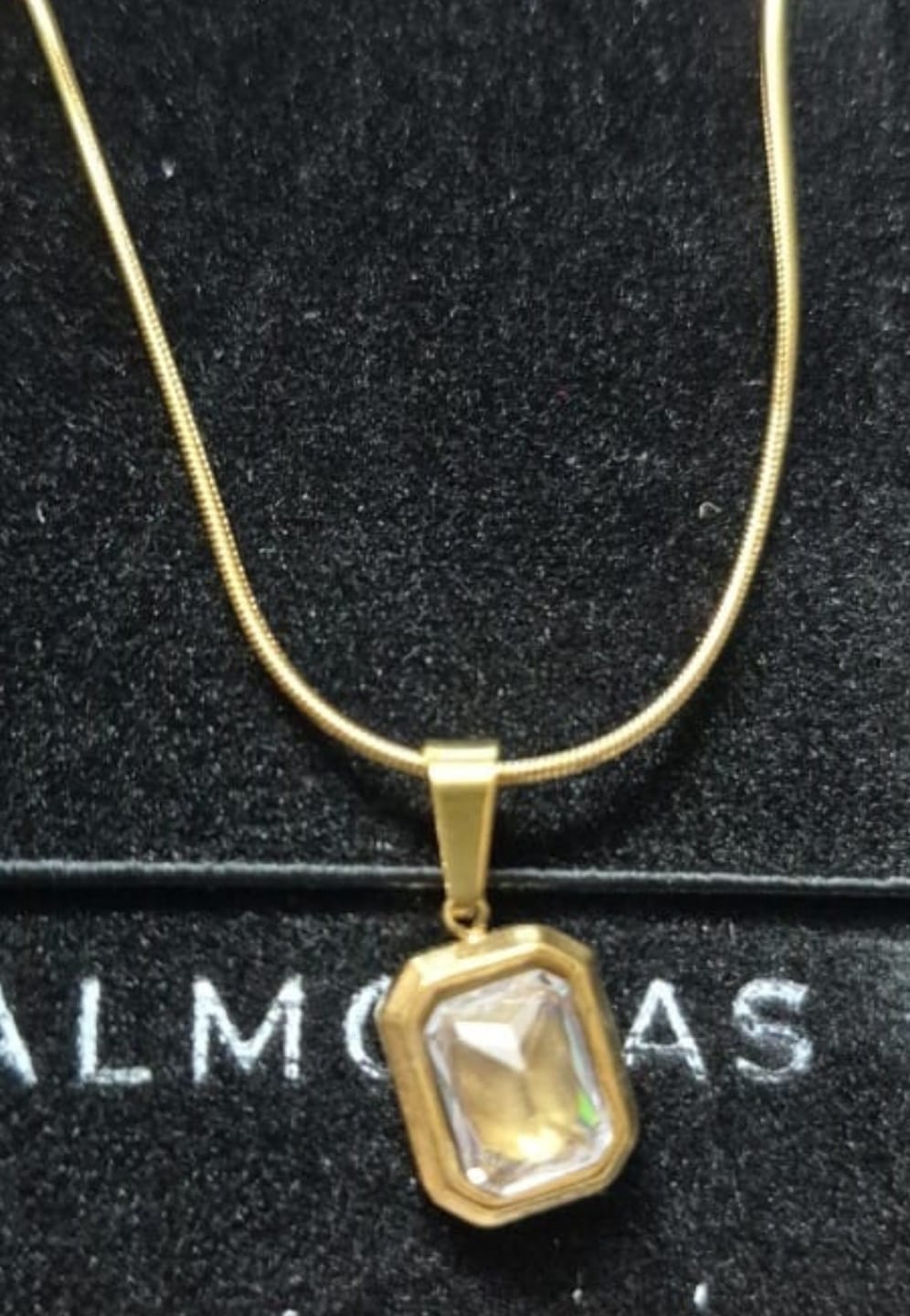 Customer photo review of Everyday Exquisite Yellow Stone Gold Necklace