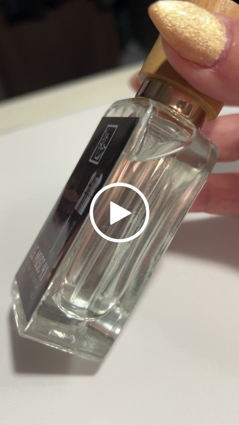 Customer video review of Le Musc 4.1