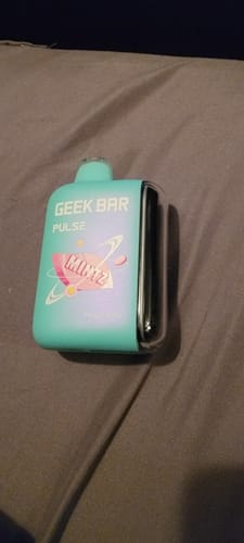 Customer photo review of Geek Bar Pulse 15000 Disposable Vape (5%, 15000 Puffs)