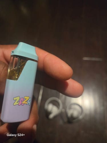 Customer photo review of 2G THCa Live Resin Gorilla Glue - Indica