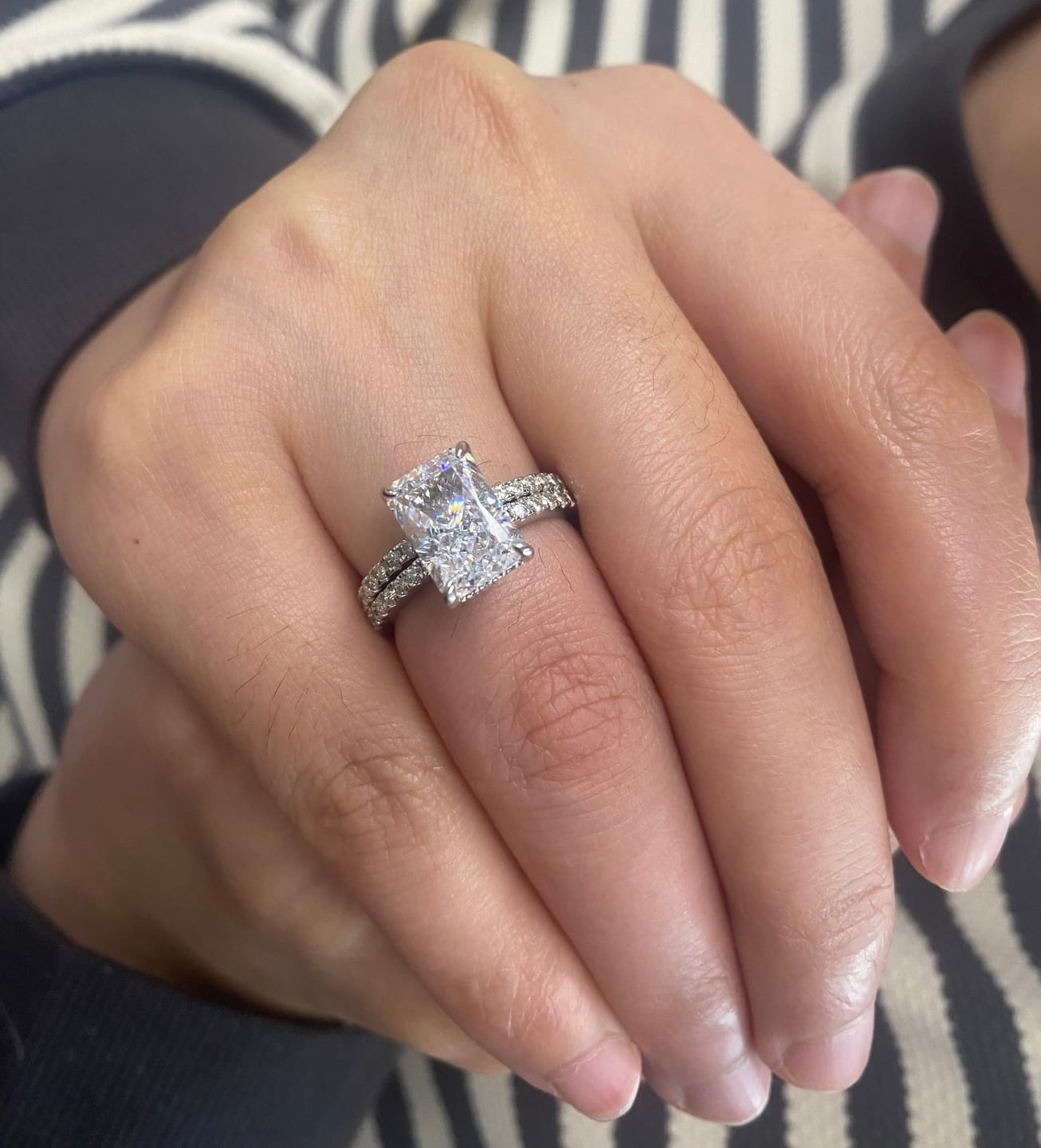 Customer photo review of S925 3.5 Carat Radiant Cut Wedding Ring Set In Sterling Silver Holiday Ring Gift For Women