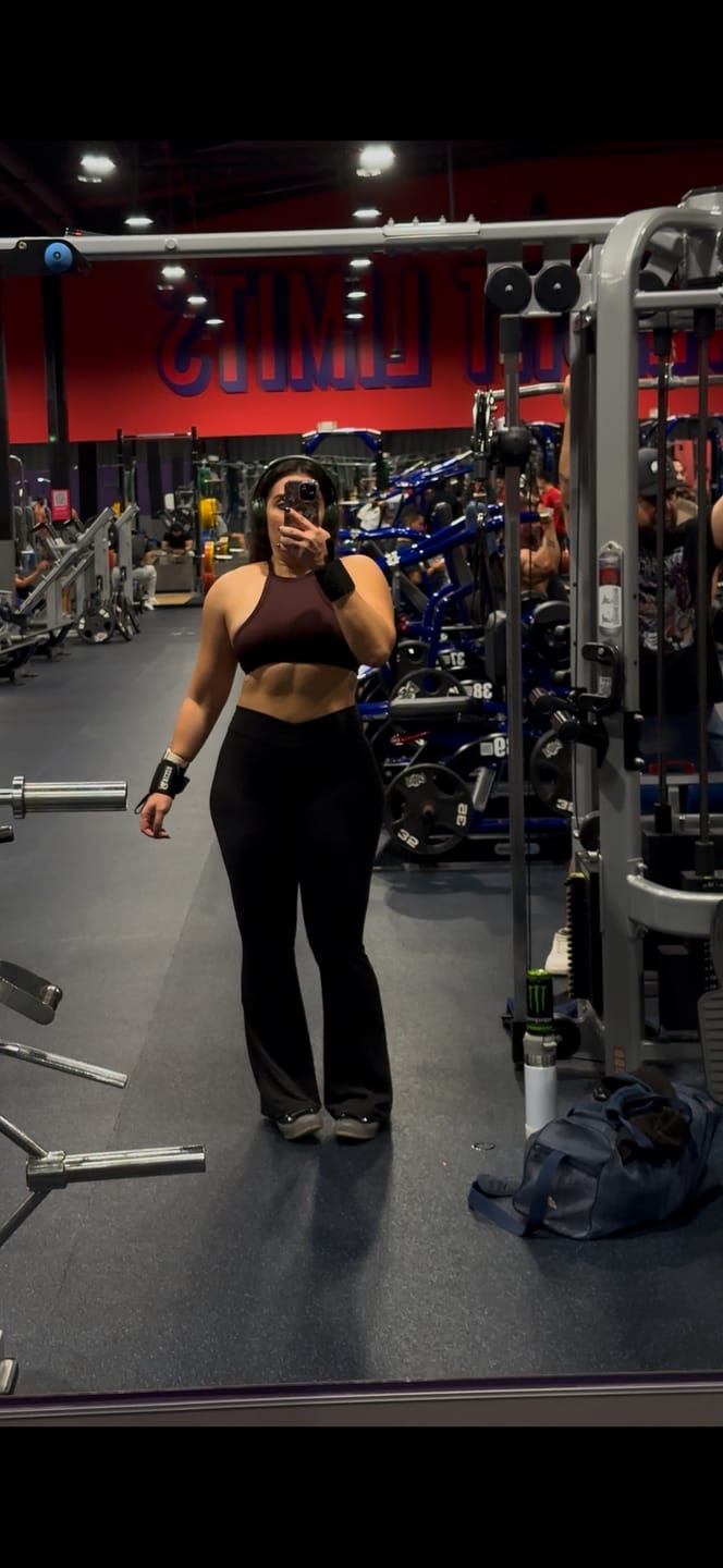 Customer photo review of W215 Vital Flare Pants