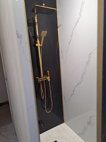 Customer photo review of Panneau PVC Effet Marbre Blanc – Étanche Salle de Bain / Douche