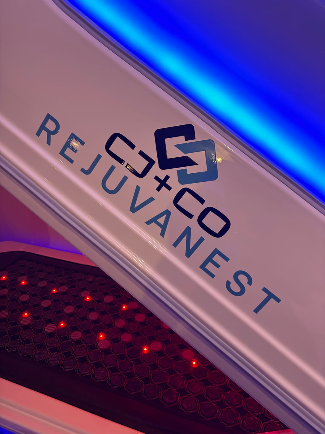 Customer photo review of Rejuvanest Pod