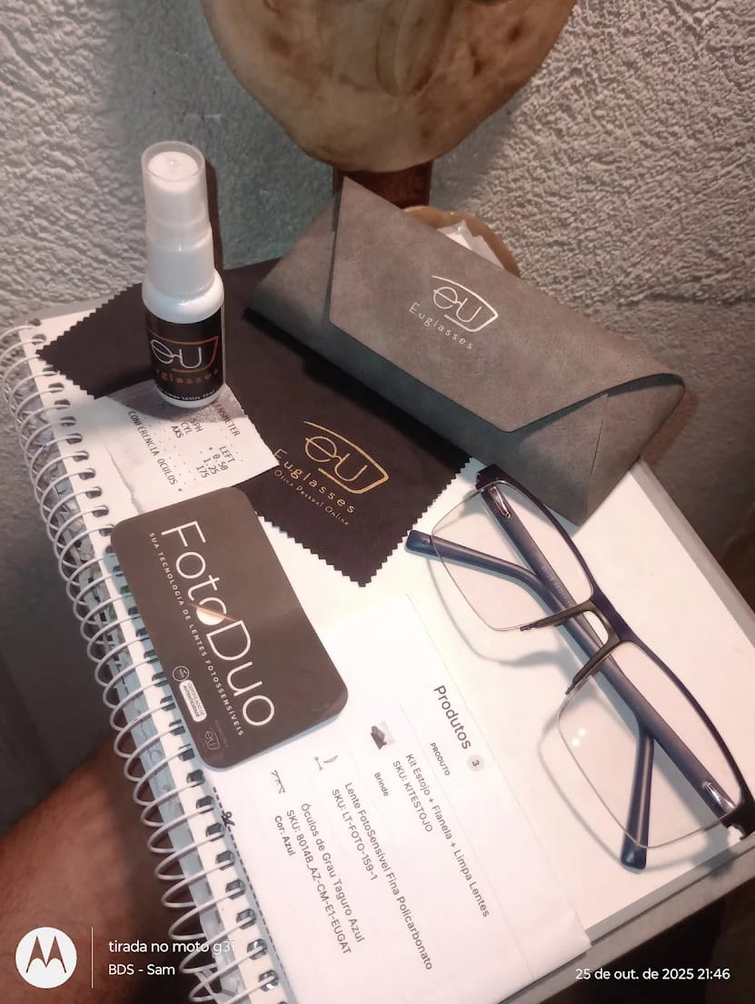 Customer photo review of Óculos de Grau Taguro