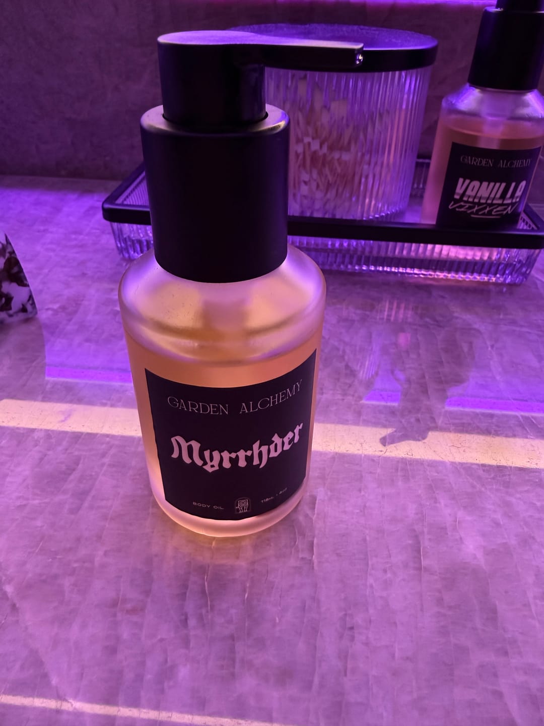 Customer photo review of MYRRHDER body oil