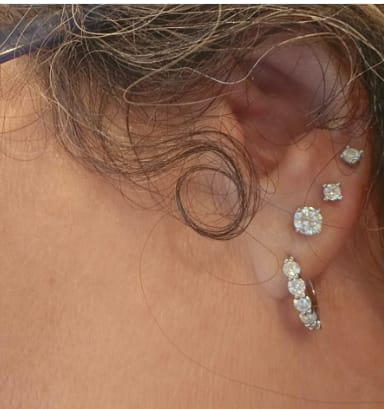 Customer photo review of Moissanite Huggies