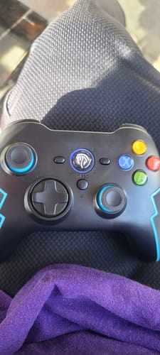 Customer photo review of EasySMX® 9013 Pro Bluetooth and Wireless Controller With Hall Trigger