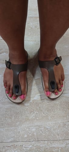 Customer photo review of Frido Women's Cloud Comfort Sandal