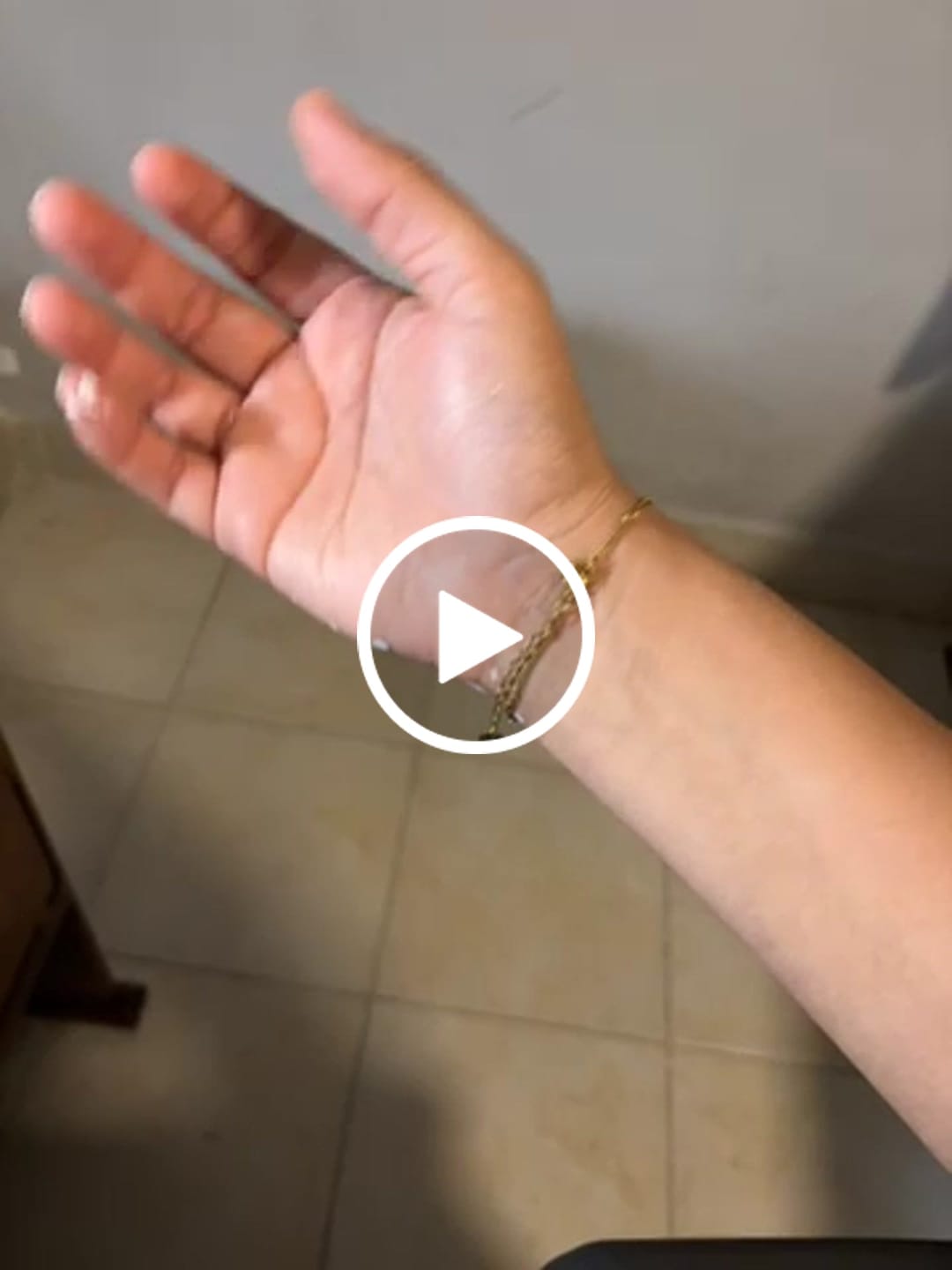 Customer video review of Pulsera Dot