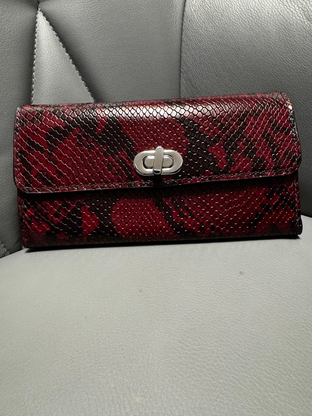 Customer photo review of DIY-Box: The Flap Wallet