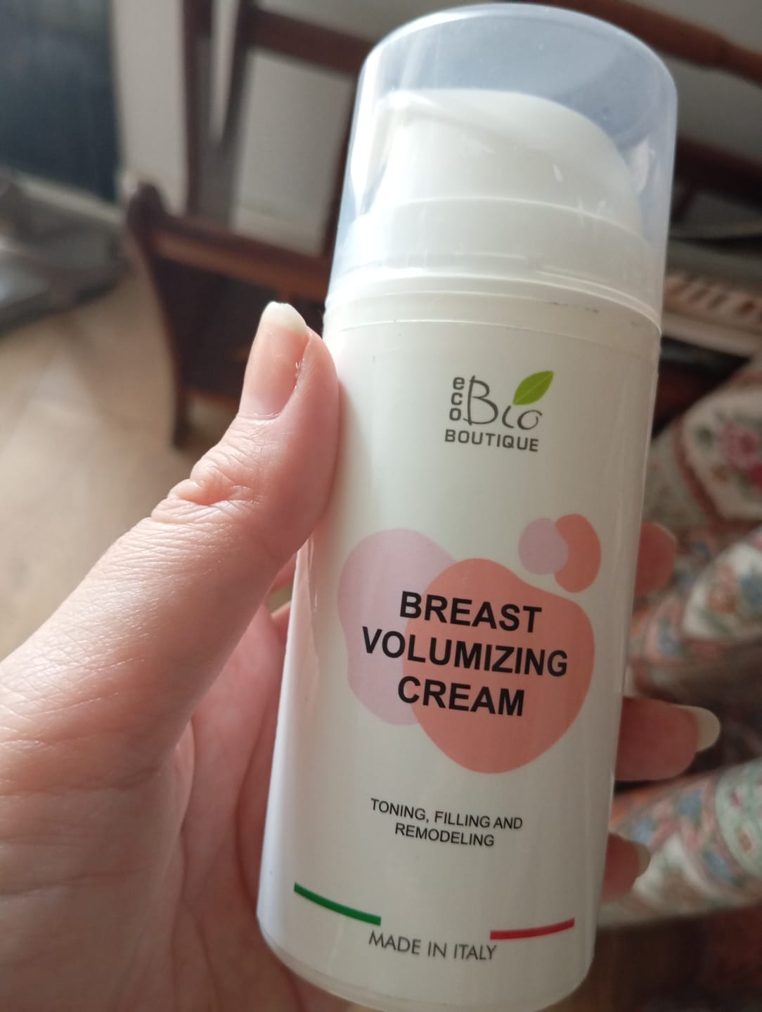 Customer photo review of Crema Voluminizadora de Pecho
