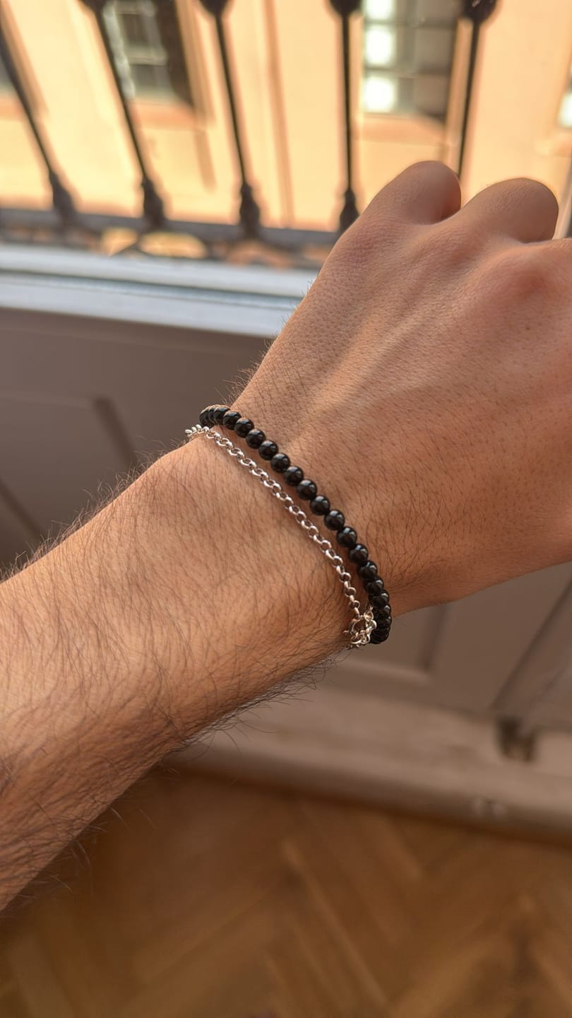 Customer photo review of Pulsera Turmalina negra | 4mm | Limpieza - Protección