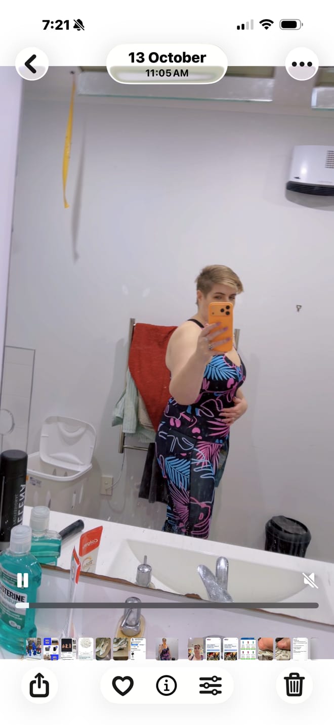 Customer photo review of Lift Clique Leggings