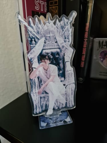 Customer photo review of KPOP Acrylic Double-sided Standing Ornament