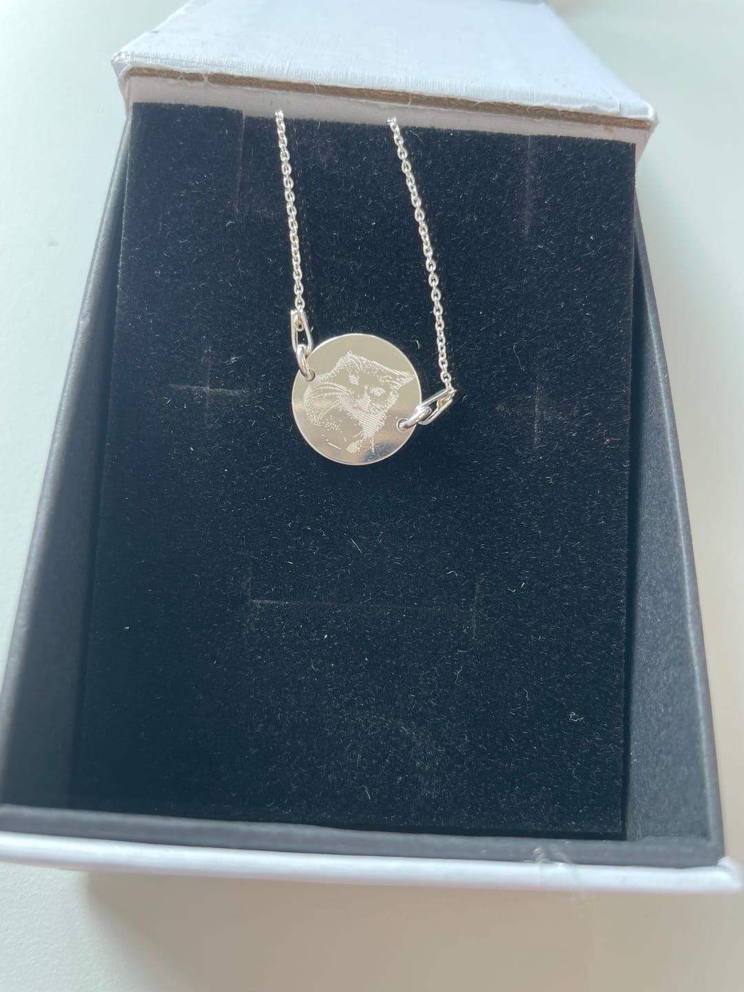 Customer photo review of Feines Armband mit Fotogravur - Silber