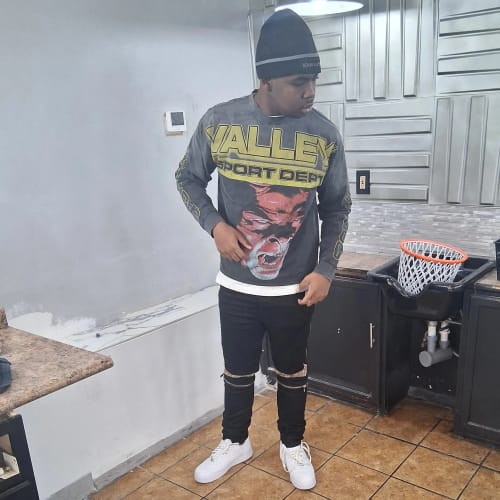 Customer photo review of Vale Forever Hellboy L/S Tee Black