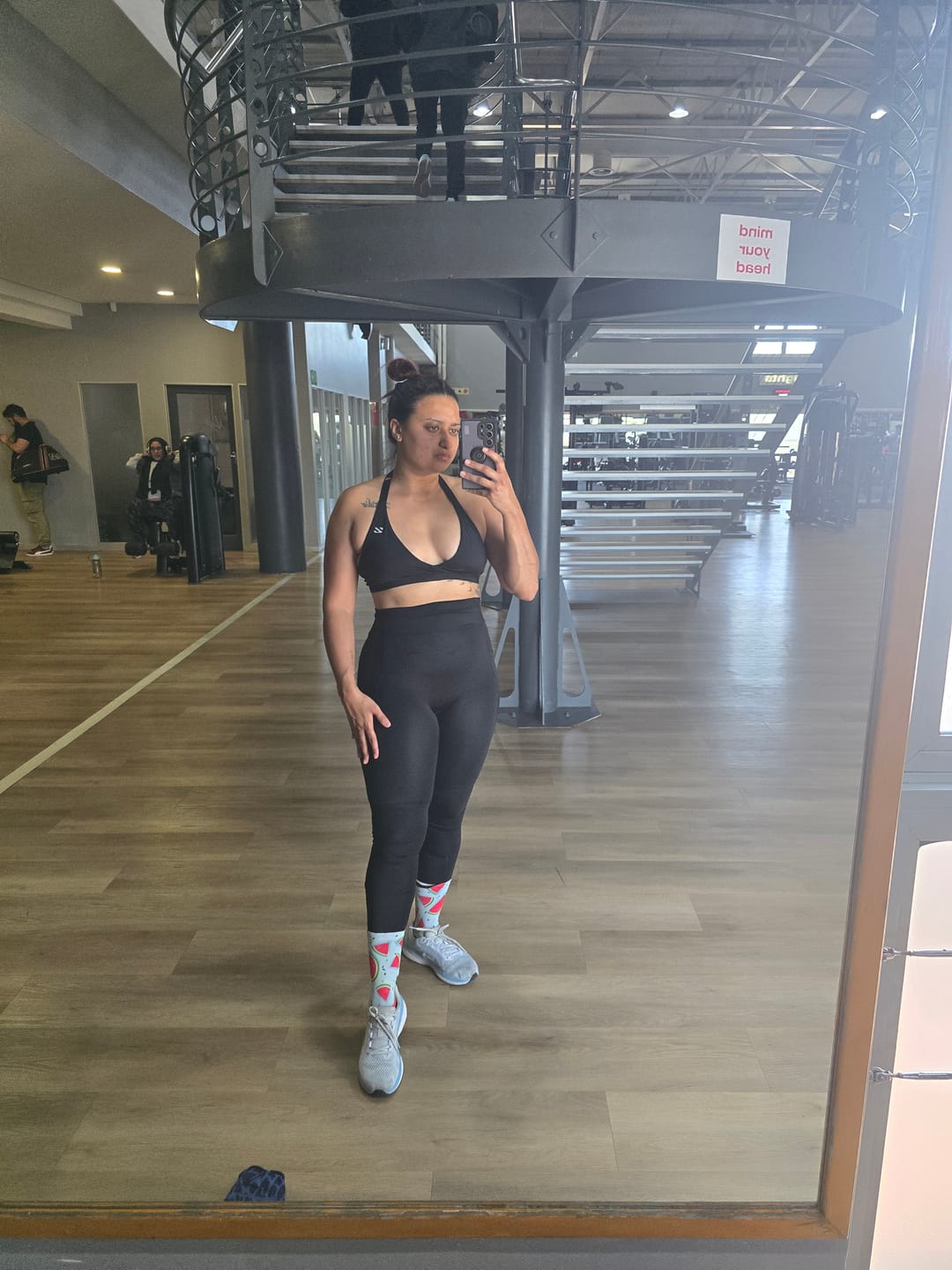 Customer photo review of Black Workout Sets 2 Piece Twist Exercise Gym Yoga Outfit