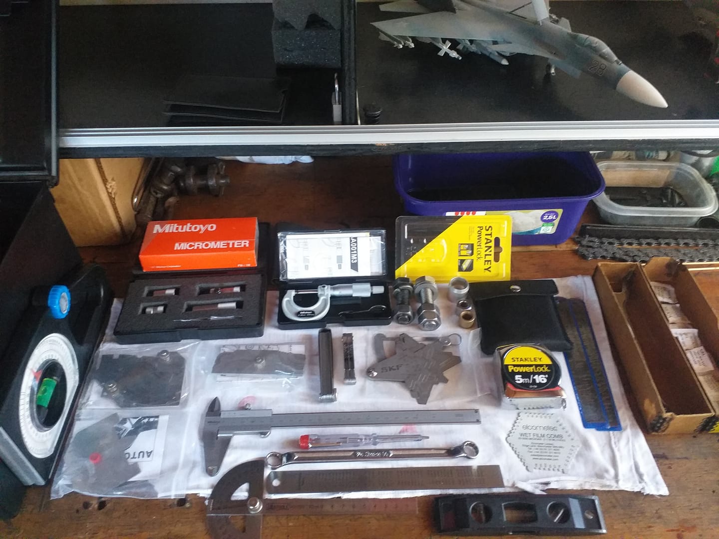 Customer photo review of CAJA DE METAL  CALIBRE .50 COLOR NEGRO