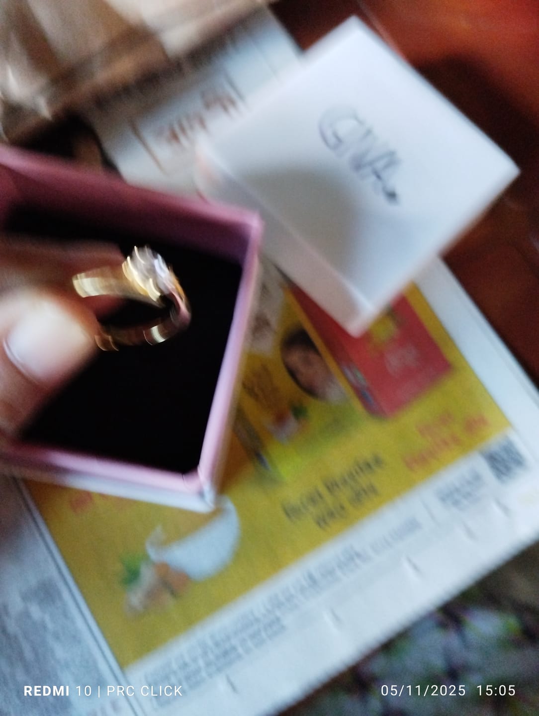 Customer photo review of Anushka Sharma Golden Gleam Dream Ring