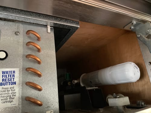 Kristine I. review of Sub Zero 4204490 Water Filter & 7042798 Cartridge Combo Pack image 1 out of 1