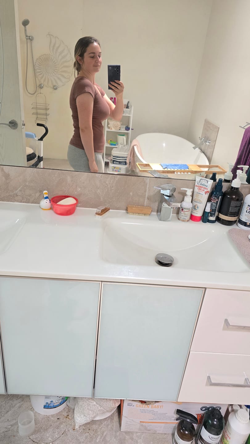 Customer photo review of Busty Basics - T-shirt