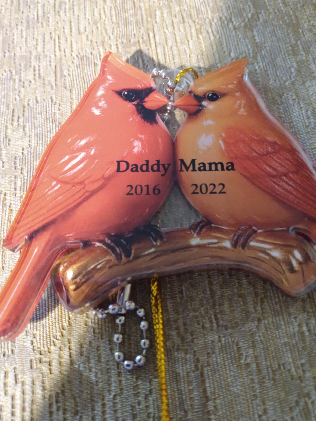 Customer photo review of Vintage Nostalgic Cardinals Memorial Dad Mom Christmas Personalized Acrylic Ornament