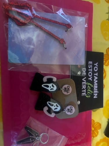 Customer photo review of Aretes call me