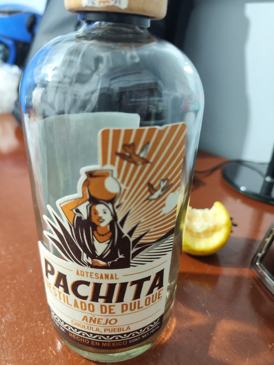 Customer photo review of Añejo 750mL: Tradición Refinada – Destilado 37°