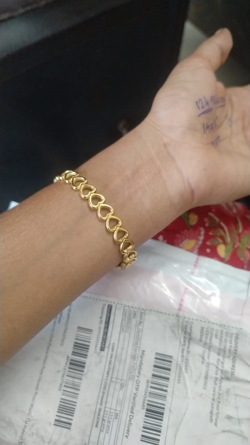 Customer photo review of Gold Heart Bangle Bracelet
