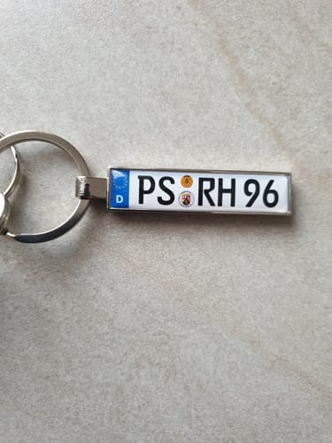 Customer photo review of Kennzeichen Schlüsselanhänger Mini Nummernschild Metall