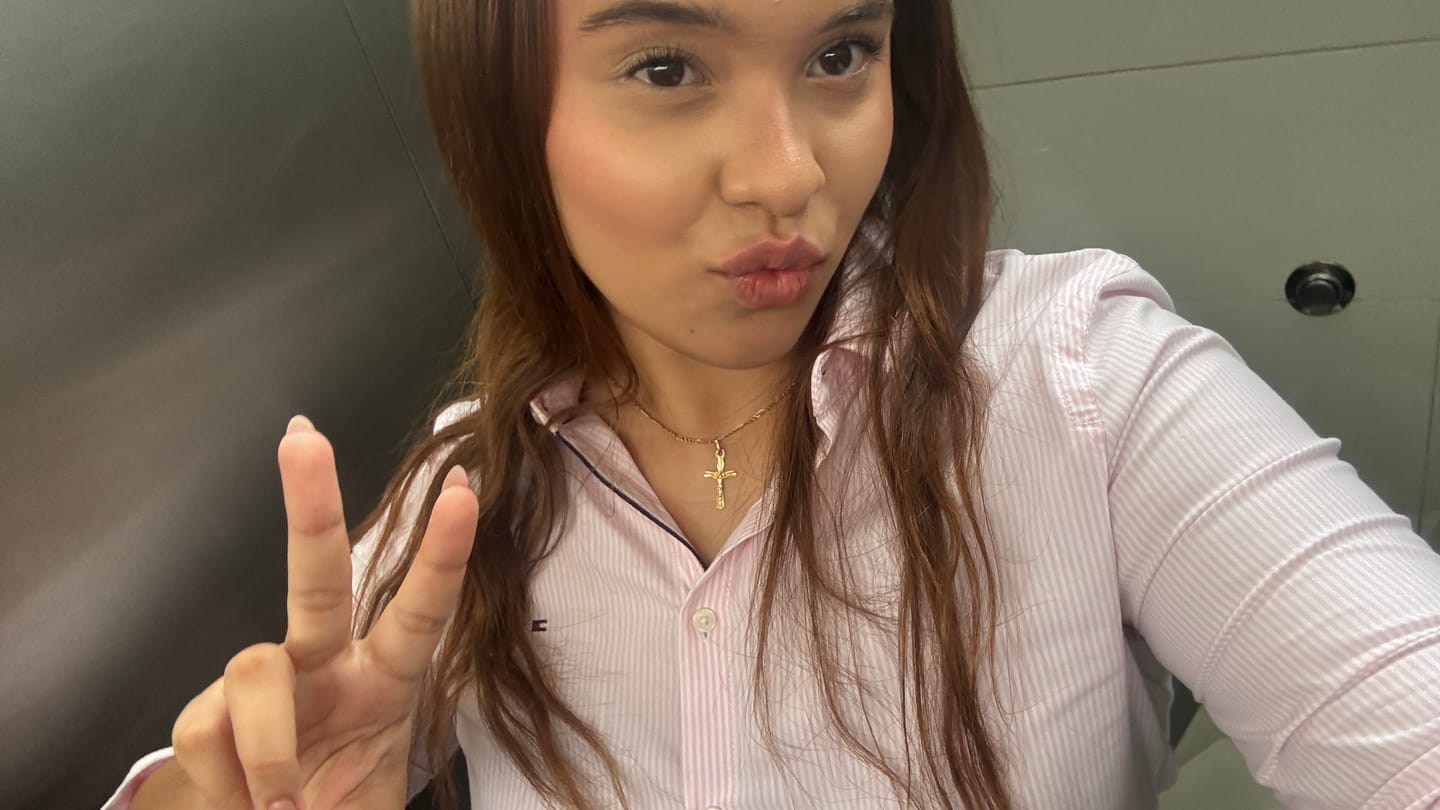 Customer photo review of CORRECTOR  LÍQUIDO  1ST SCENE