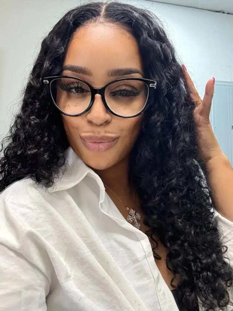 Customer photo review of MORE FACE M-cap Burmese Curly Wear Go Wigs Pre Cut 9x6 HD Lace Bleached Knots Glueless Wigs Human Hair Tiny Knots Pre Plucked Hairline