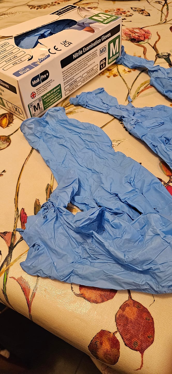 Customer photo review of Blue Nitrile Gloves Medical Grade Cat III PPE Medium x 100