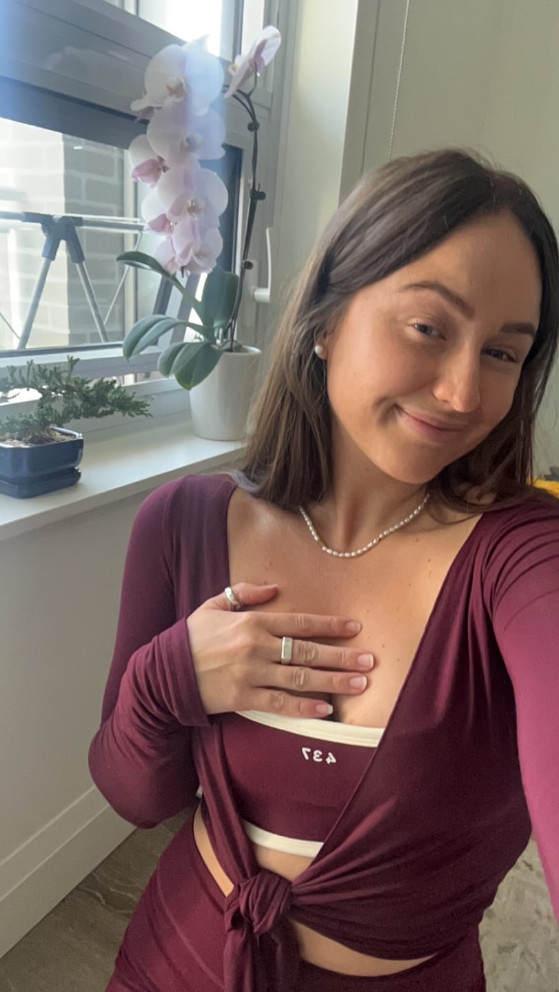 Customer photo review of The Micro Bra / BlackCherry-Cream