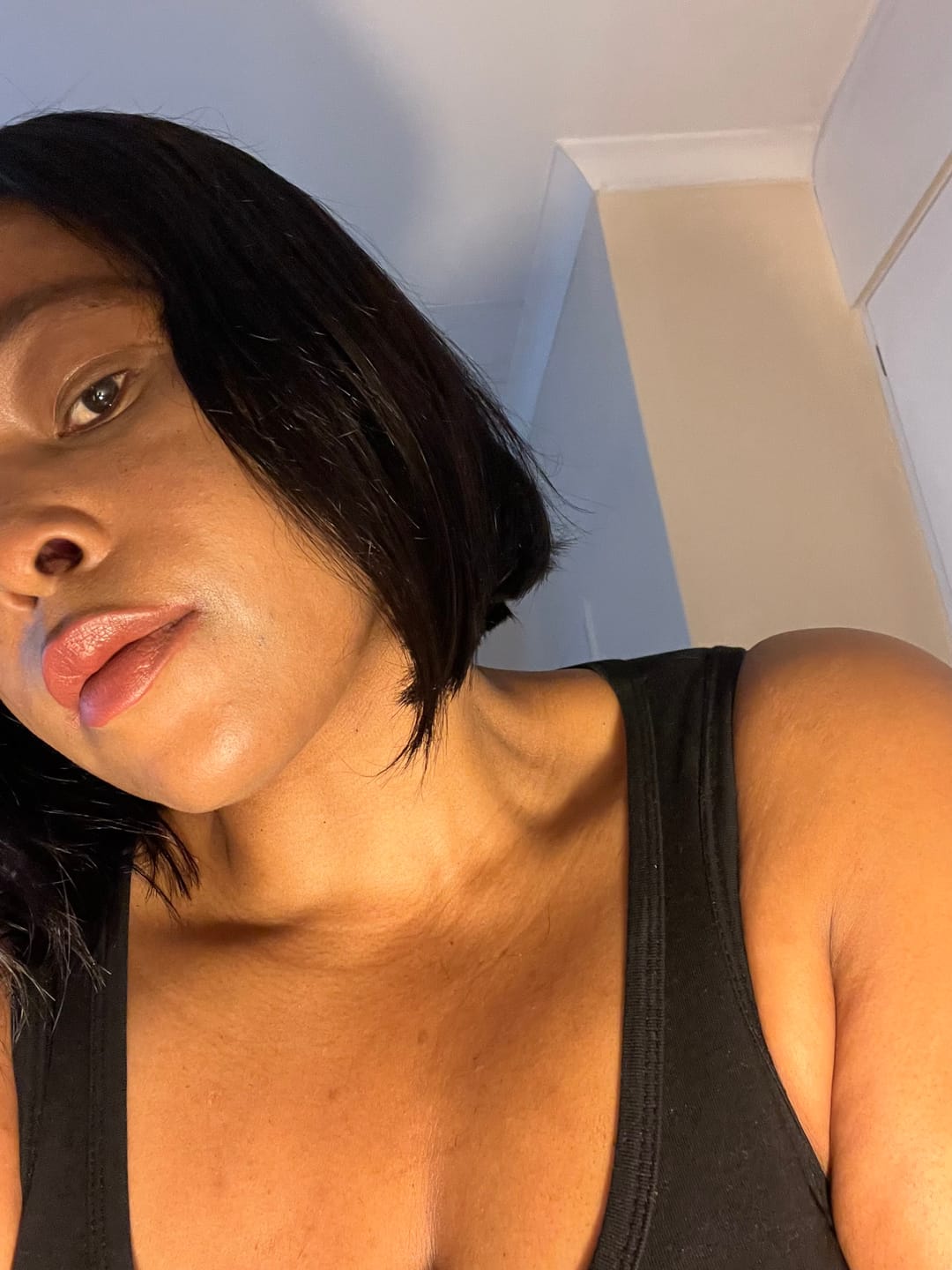 Customer photo review of Glueless Brazilian Bob 8 inch