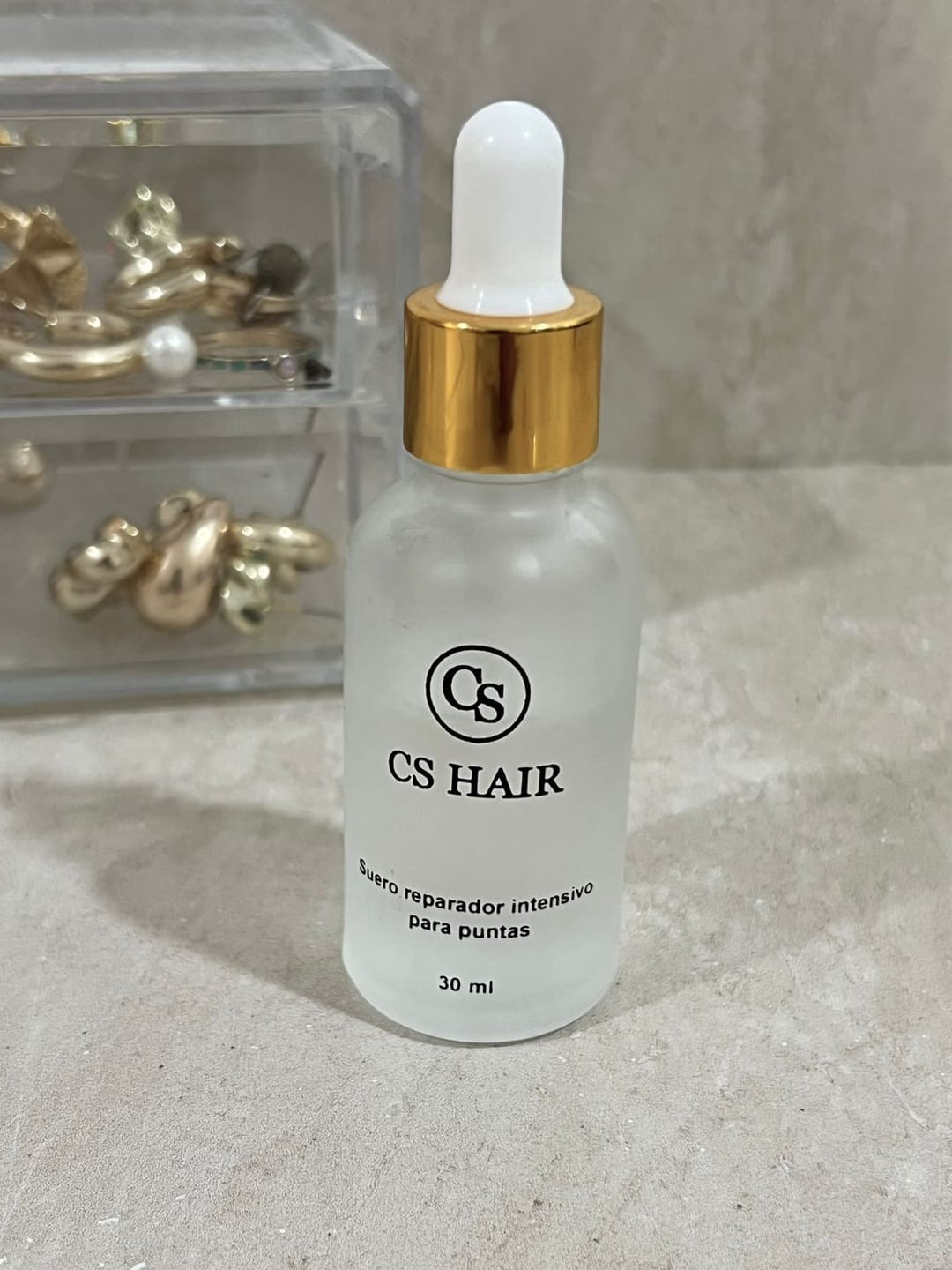 Customer photo review of Suero reparador intensivo para puntas y cabello dañado