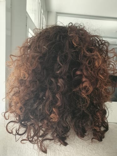 Customer photo review of 15% Ylang Ylang & Patchouli Haarseife (Beruhigend & Tiefenpflegend)