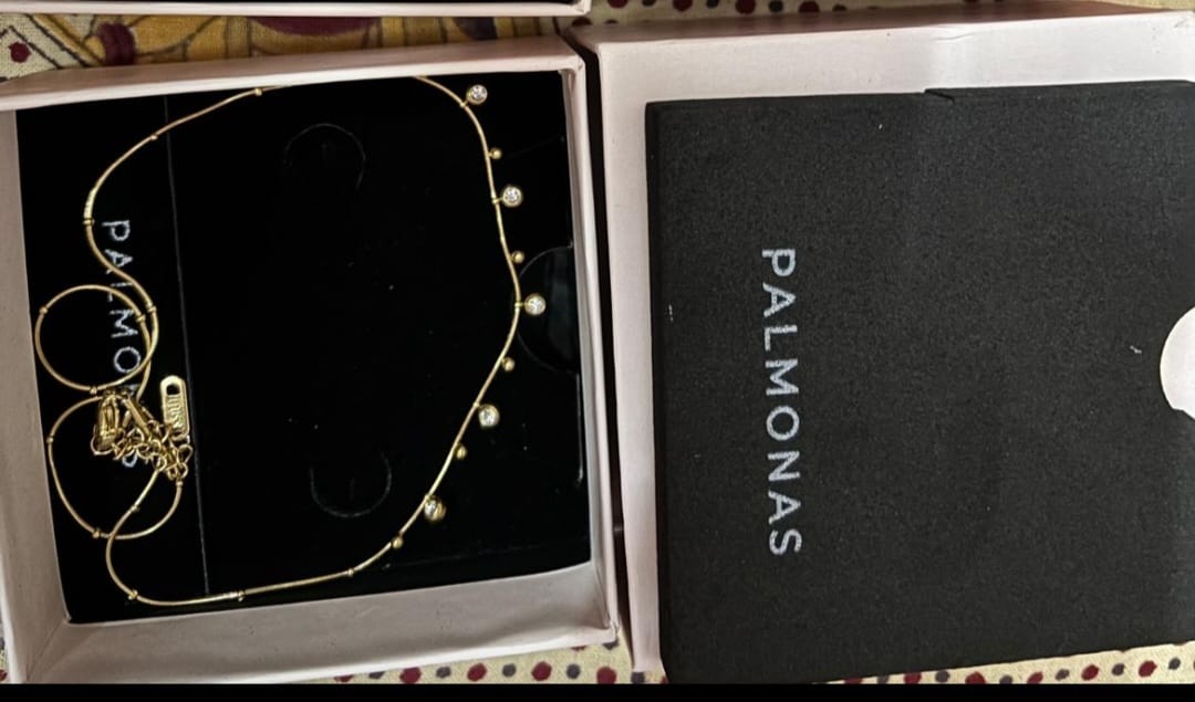 Customer photo review of Shimmering Diamond Chain Necklace
