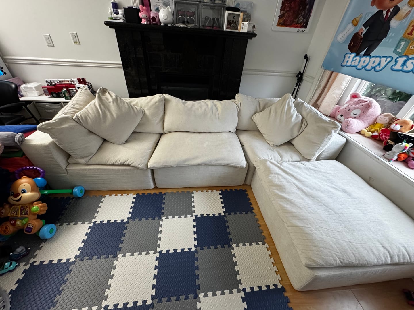 Customer photo review of R4 Sectional Sofa