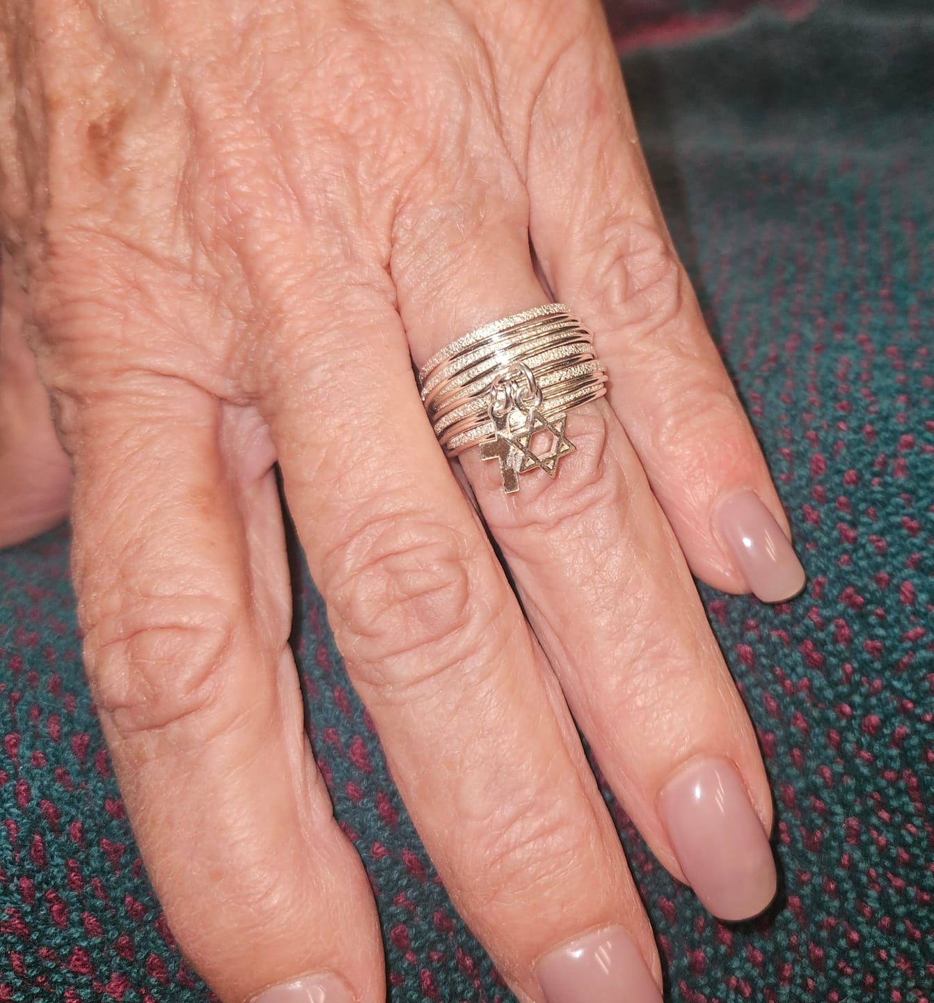 Customer photo review of Spirali Pure Silver Unity Ring