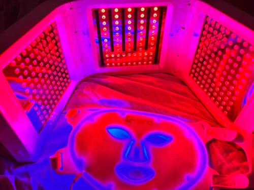 Customer photo review of Friend LED Red Light Therapy Face Mask