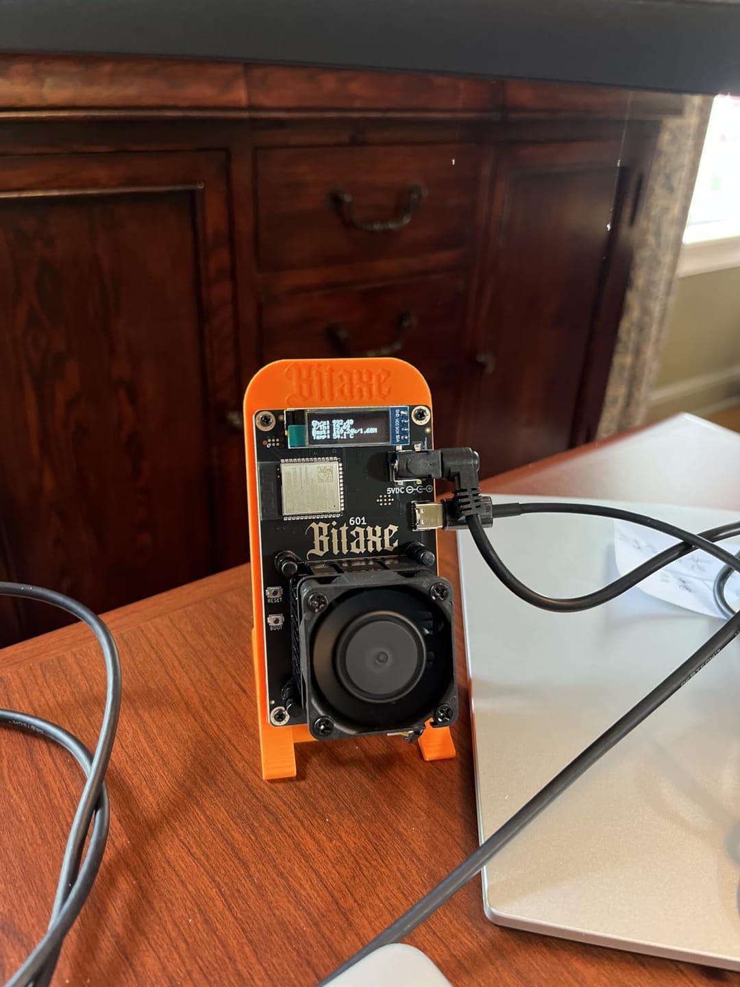 Customer photo review of BTC Crypto Miner ASIC 1.2 TH/s BM1370 US Plug Compact