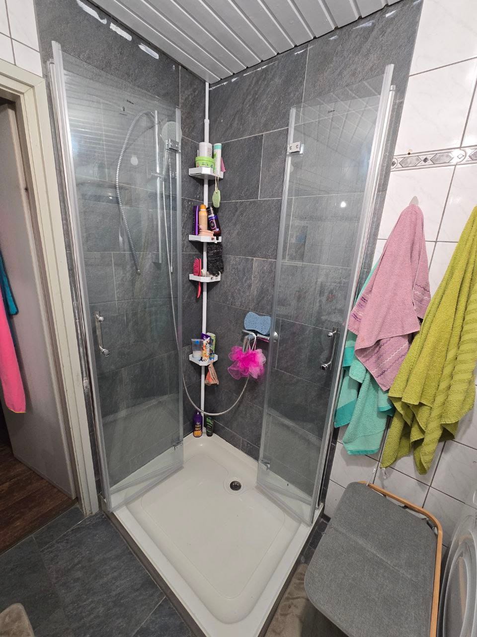 Customer photo review of SONNI Duschkabine Eckeinstieg 180° Falttür ESG Glastür 80-120cm Höhe 195cm Quadratisch